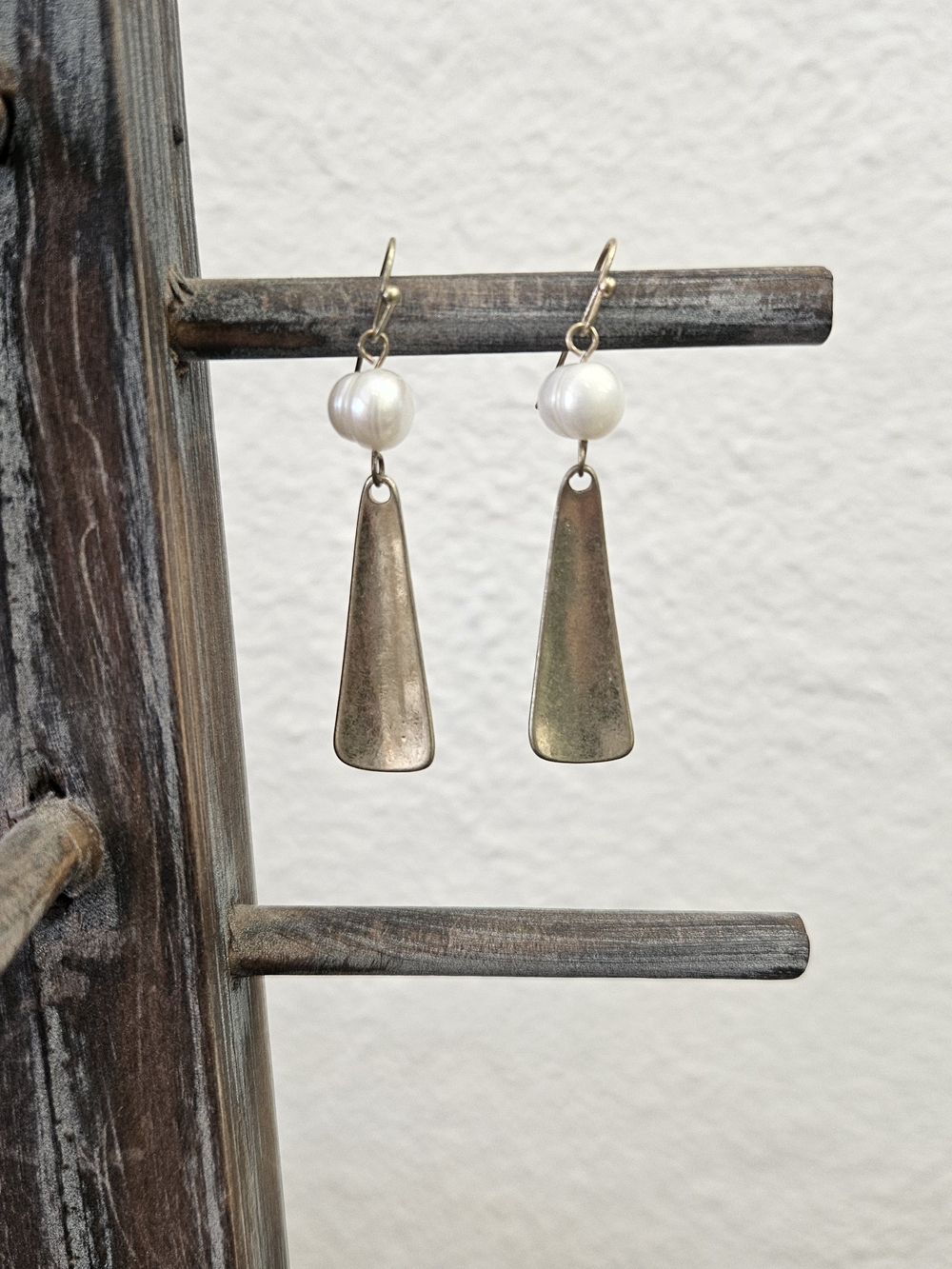 Gold Tone Pearl Drop Earrings